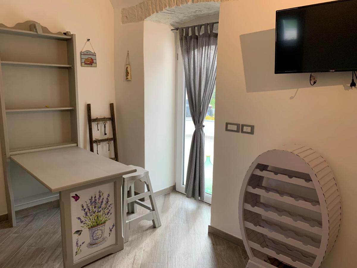 Casa Vacanza I Cedri มาร์ตินาฟรังกา ภายนอก รูปภาพ