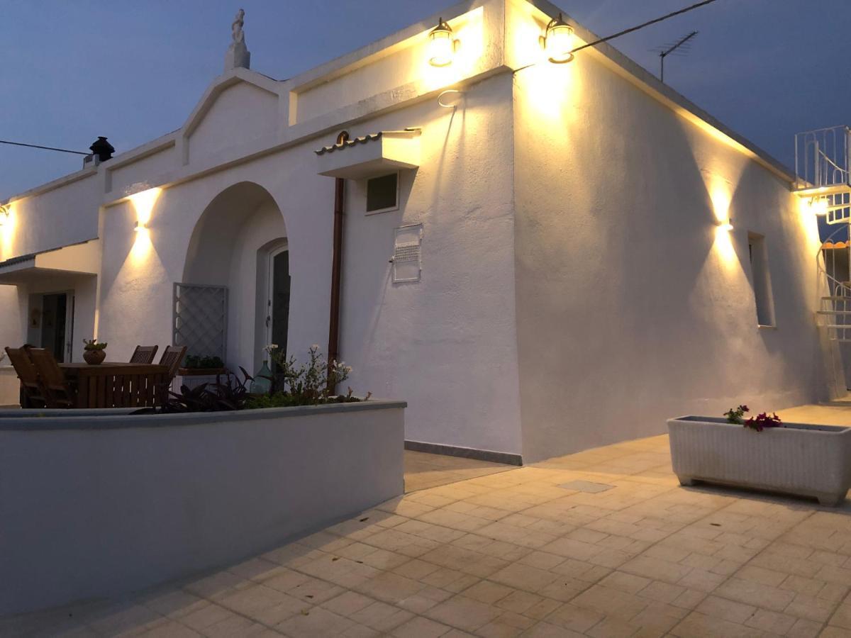 Casa Vacanza I Cedri มาร์ตินาฟรังกา ภายนอก รูปภาพ